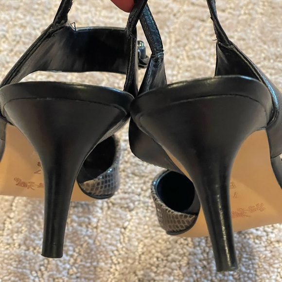 Coach Garland Snake Print Chain Detail Slingback Kitten Heel, Black-Brown, 7B - Picture 15 of 15